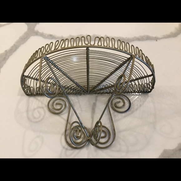 Gold Metal Shelf - Picture 1 of 2